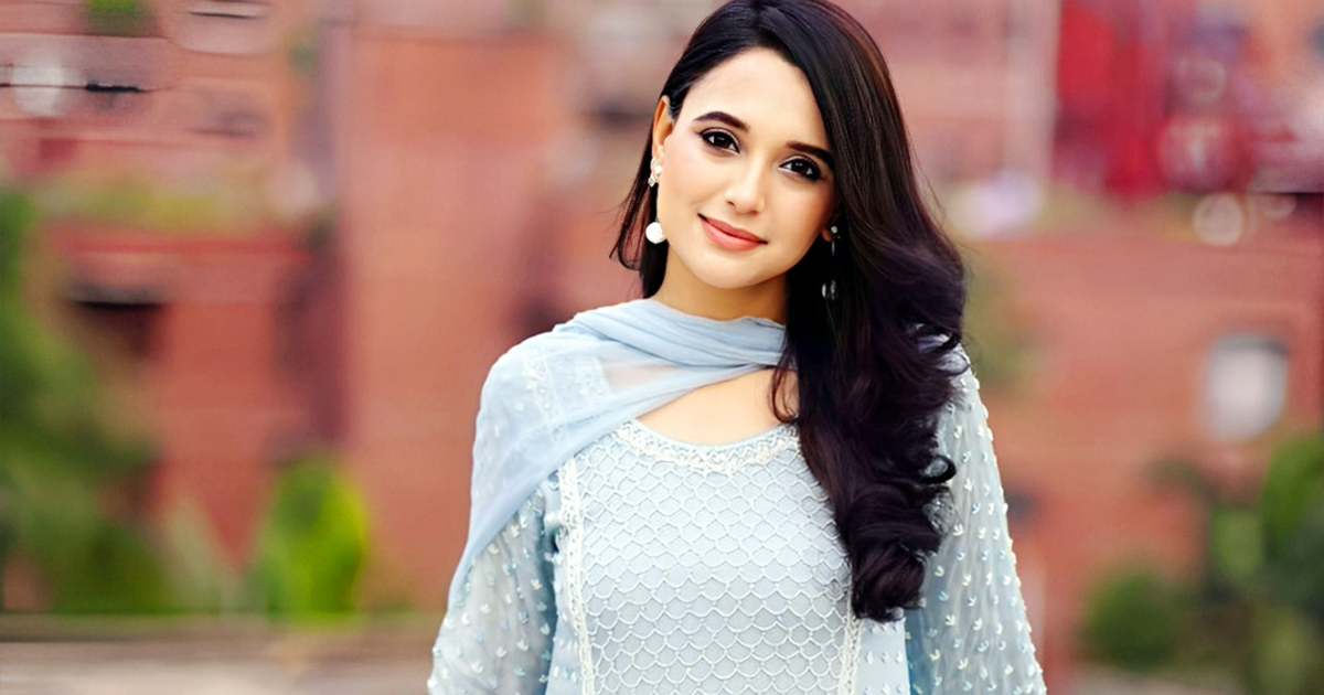 নাটকে অভিনয়ের বিষয়ে যা বললেন সাবিলা নূর