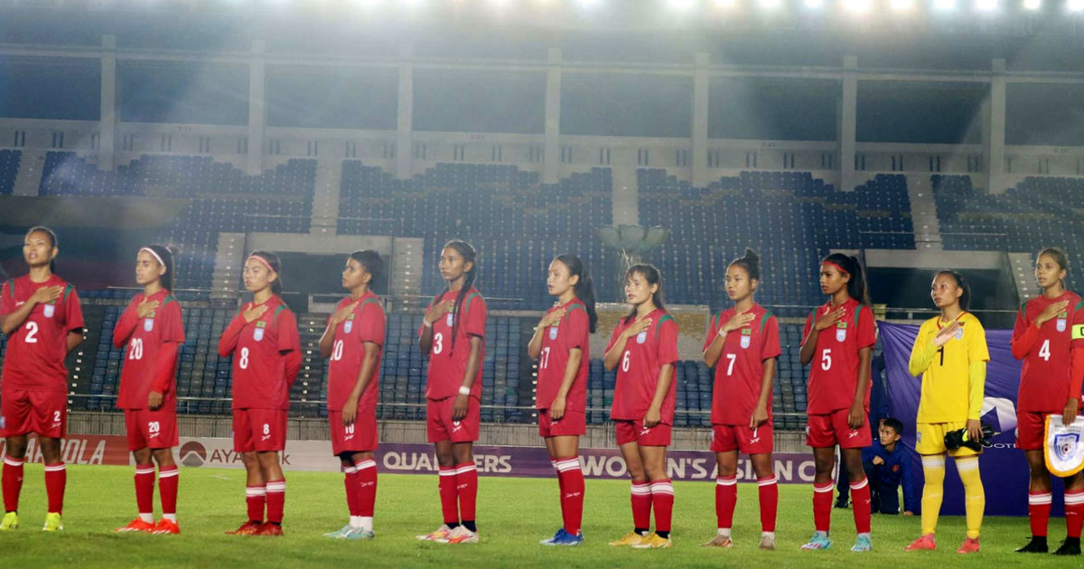 দেশে ফিরলেন ইতিহাস গড়া নারী ফুটবলাররা