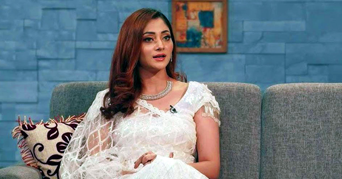 পূজার সামনে অনিশ্চিত ভবিষ্যৎ, শাকিব-বিতর্ক থেকে ফ্লপ সিনেমার মিছিল