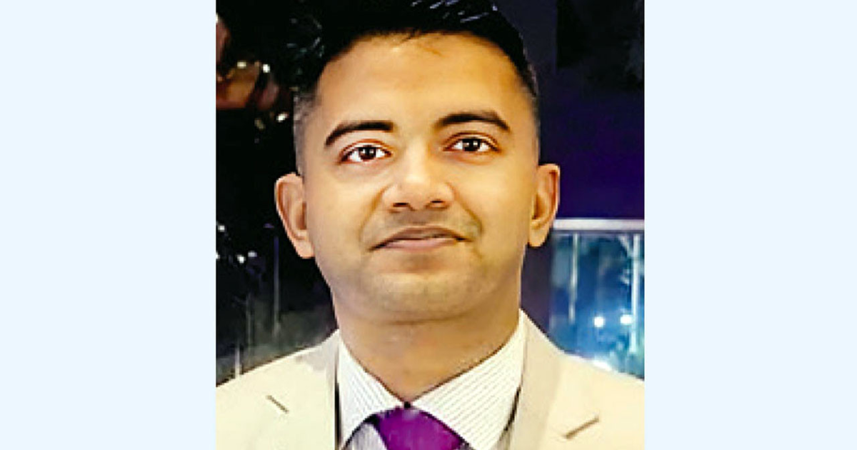 ফ্লাইট লেফটেন্যান্ট তৌকিরের করুণ বিদায়