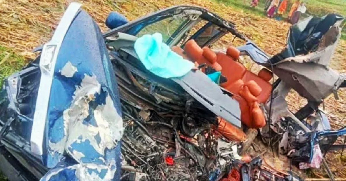 বড়াইগ্রামে ট্রাক-মাইক্রোবাস সংঘর্ষে প্রাণ গেল ৬ জনের