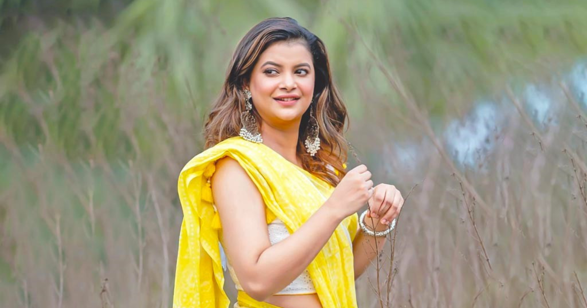 দেশের দুর্নীতিতে মুখ খুললেন শবনম ফারিয়া