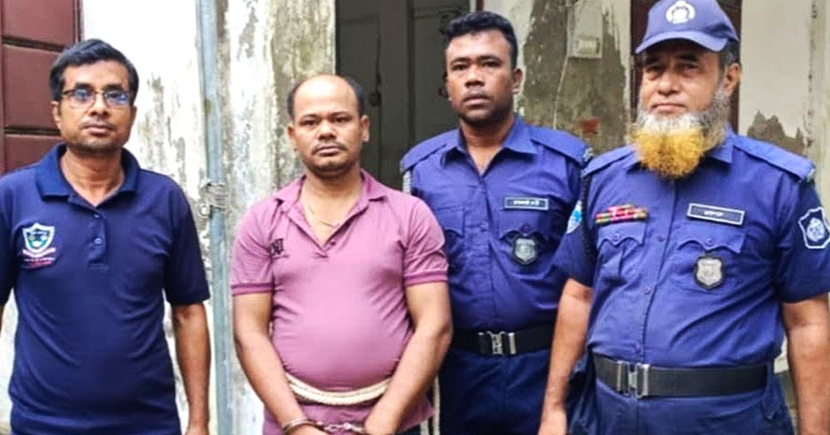 লক্ষ্মীপুরে জোড়া খুন ও ২৩ মামলার  আসামি কদু আলমগীর গ্রেপ্তার