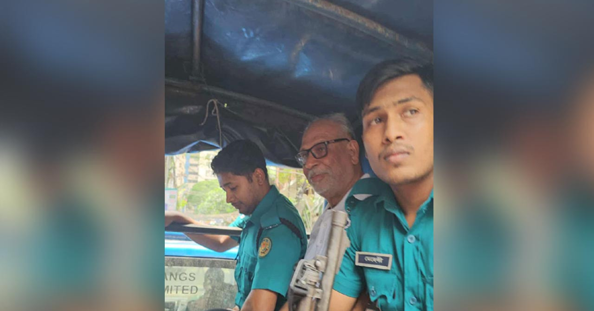 ডিবি কার্যালয়ে নেওয়া হলো সাবেক মন্ত্রী লতিফ সিদ্দিকীকে