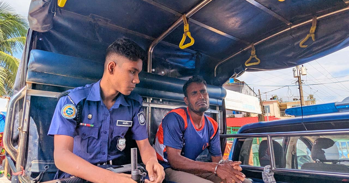 কুয়াকাটায় নারী পর্যটকদের ভিডিও ধারণে যুবকের কারাদণ্ড