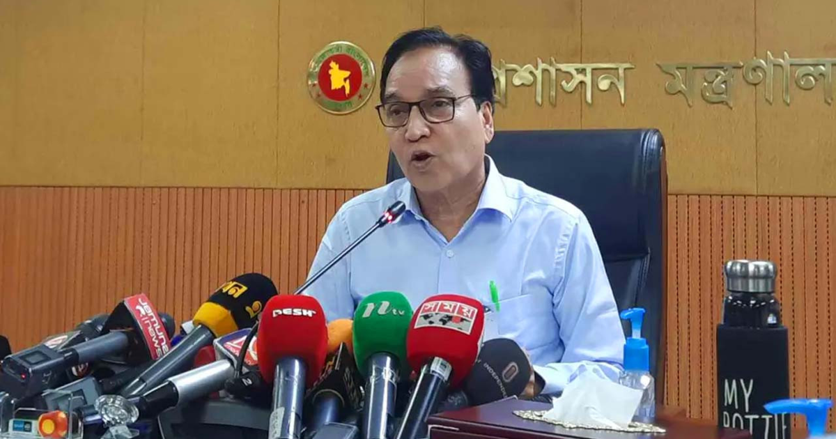 মোখলেস উর রহমানকে সচিব পদ থেকে অবশেষে সরিয়ে দিল সরকার