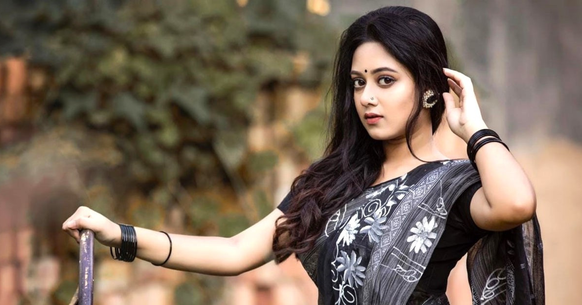 কে ভালো চান আর কে খারাপ চান, এখন বুঝি : নায়িকা দীঘি