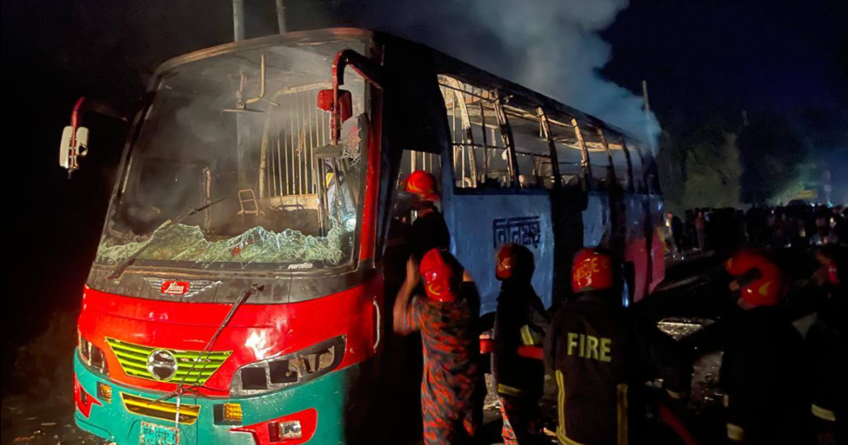 মধুপুরে বাসের সঙ্গে মোটরসাইকেলের সংঘর্ষে কিশোরের মৃত্যু, বিক্ষুব্ধ জনতার বাসে আগুন