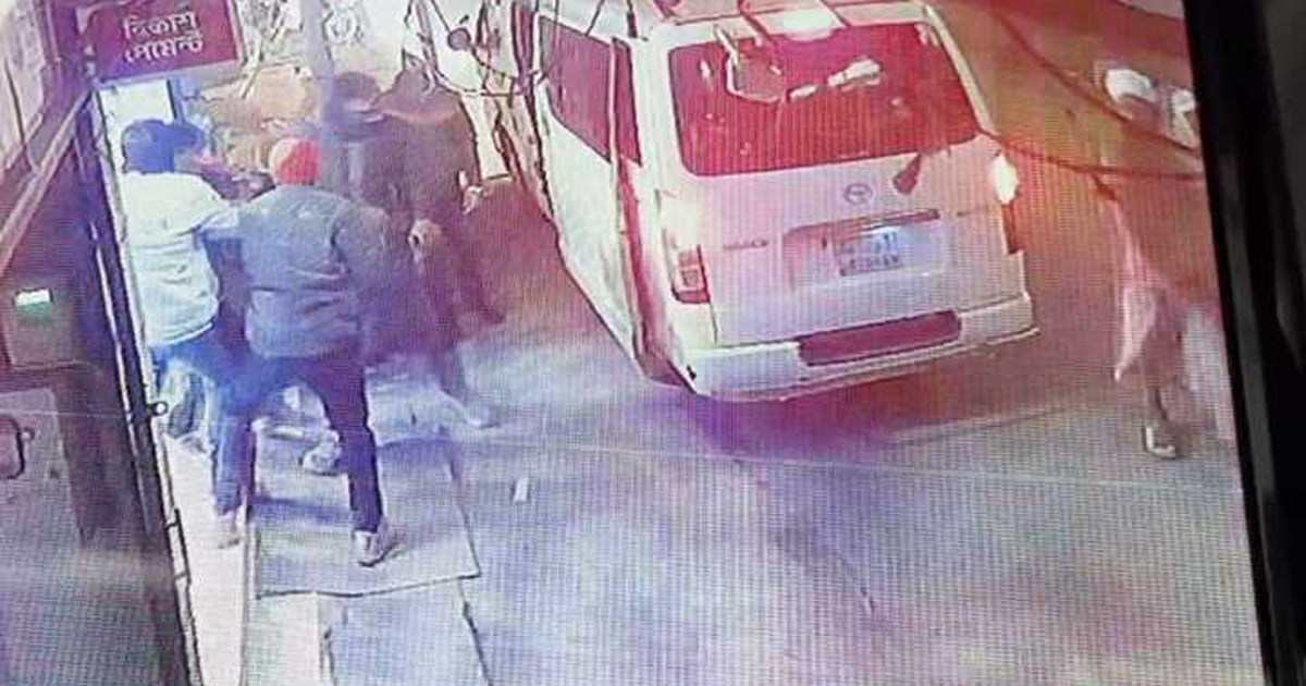 অস্ত্রের মুখে ব্যবসায়ীকে অপহরণ, সিসিটিভি ফুটেজে যা দেখা গেল