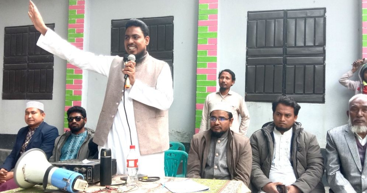 টাকা খেয়েভোট বিক্রি করলে নেতা এসে রাস্তা খেয়ে ফেলবে: আখতার