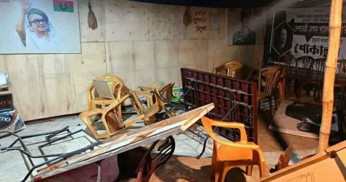 চট্টগ্রাম-১০ আসনে বিএনপি-জামায়াত সংঘর্ষ, ভাঙচুরের অভিযোগ