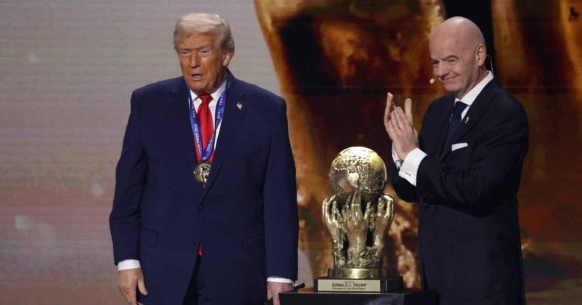 ট্রাম্পকে শান্তি পুরস্কার দেওয়া নিয়ে সমালোচনার জবাব ফিফা সভাপতির