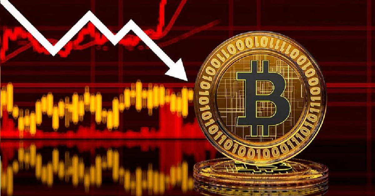 বিটকয়েনের দামে বড় ধাক্কা, নামল ৭০ হাজার ডলারের নিচে