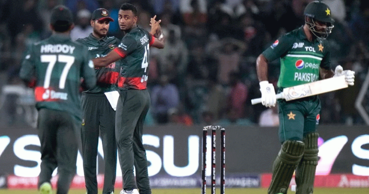 পাকিস্তানকে হারিয়ে বিশ্বকাপের টিকিট নিশ্চিত করতে চায় বাংলাদেশ