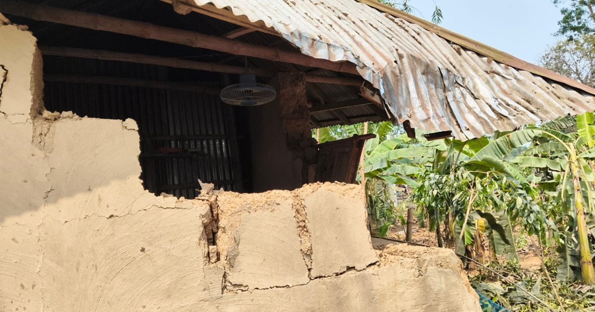 চৈত্রের শুরুতেই ঝড়-বৃষ্টিতে লণ্ডভণ্ড মধুপুর: ব্যাপক ক্ষতিতে কলা চাষিরা