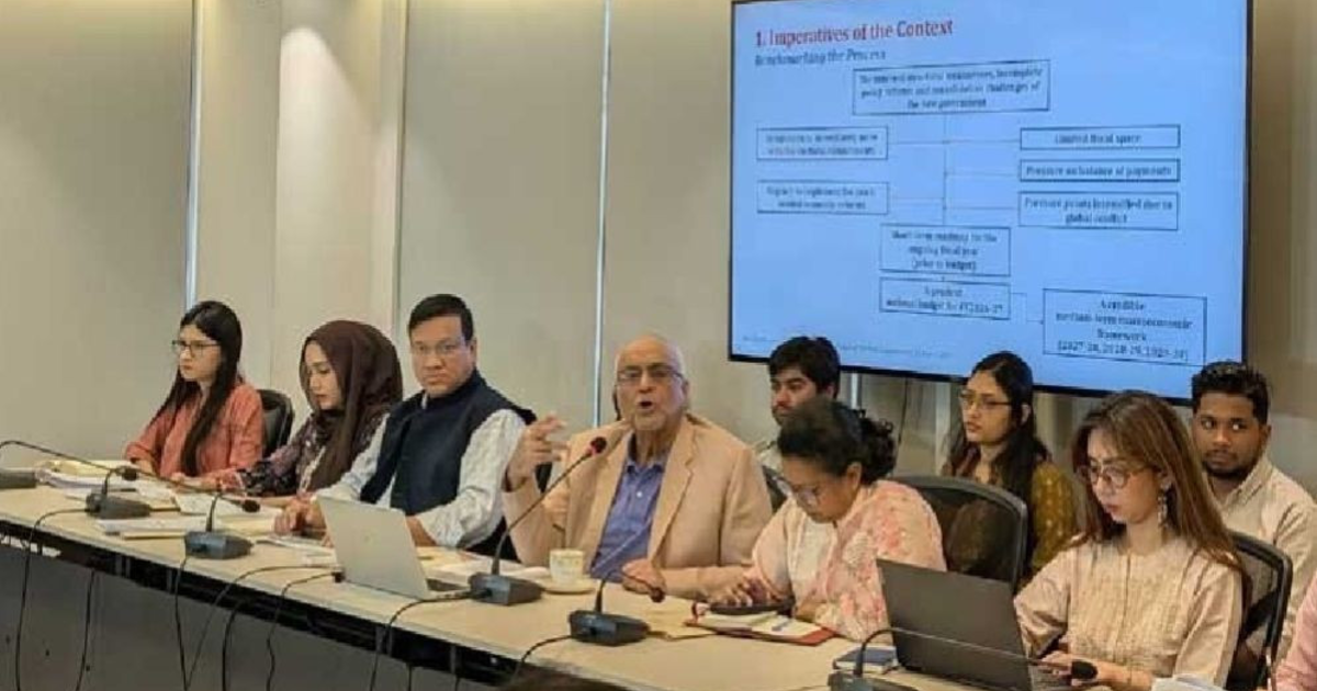 পে স্কেল নির্ধারণে নতুন কমিশন গঠনের আহ্বান ড. দেবপ্রিয় ভট্টাচার্যের