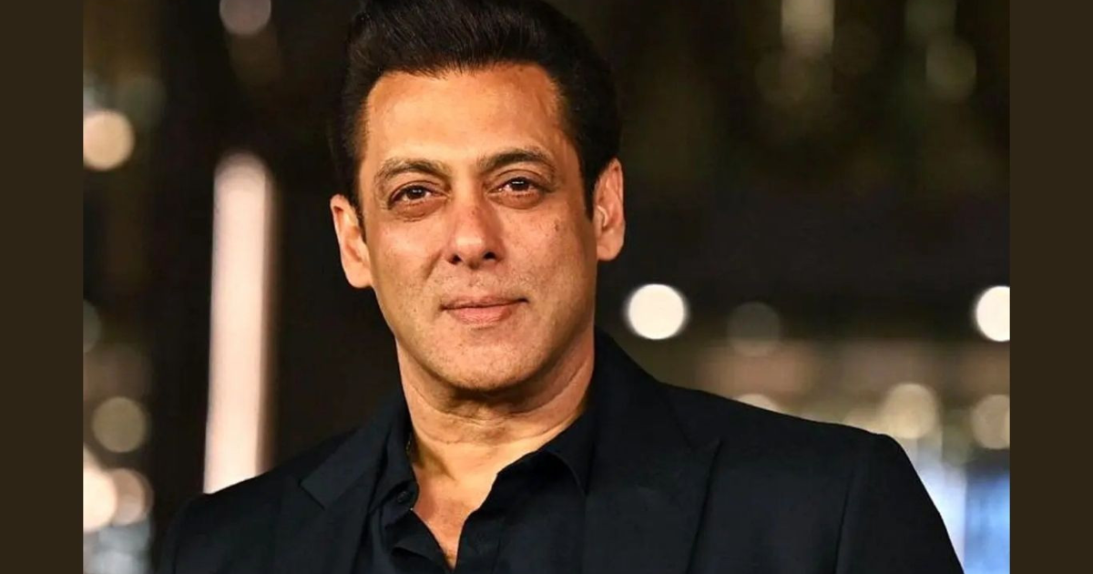 মুম্বাই বিমানবন্দরে সালমান খানকে দেখে ভক্তদের বিস্ময়