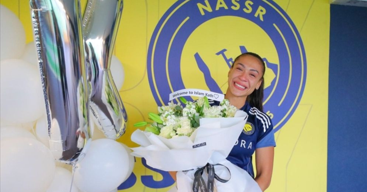 ইসলাম গ্রহণ করলেন ব্রাজিলের ফুটবলার ক্যাথলিন সুজা