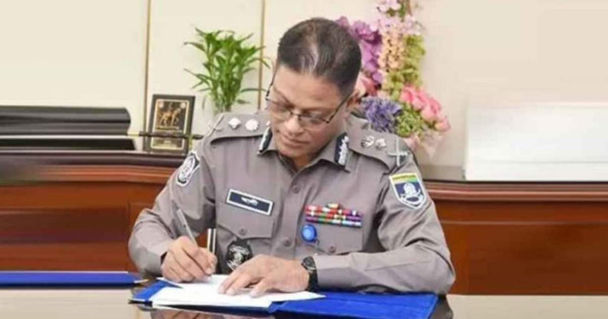 আইজিপি পদে দায়িত্ব গ্রহণ করলেন আলী হোসেন ফকির